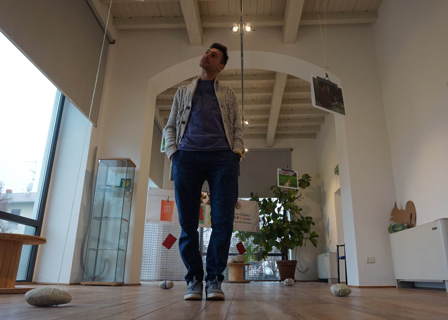 FUTURO - Dio solo sa cosa mi aspetta. Anche le mie dottoresse un po', almeno credo, ma non me lo dicono mai e questo ogni tanto mi fa incazzare. Però questa prima esperienza artistica mi ha fatto capire una cosa: che io il mio futuro voglio conquistarmelo col sangue e condividerlo con voi! perché la felicità è reale solo se è condivisa! Futuro